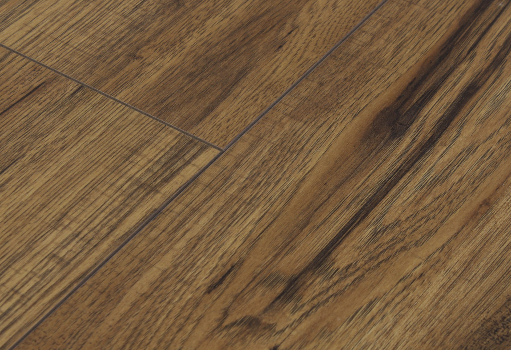 Kaindl V-Groove Chelsea Laminate Angle View