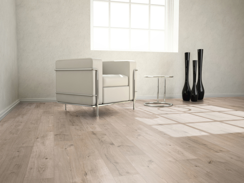 Kaindl Aqua Pro Ferran Chillwood Laminate Lifestyle